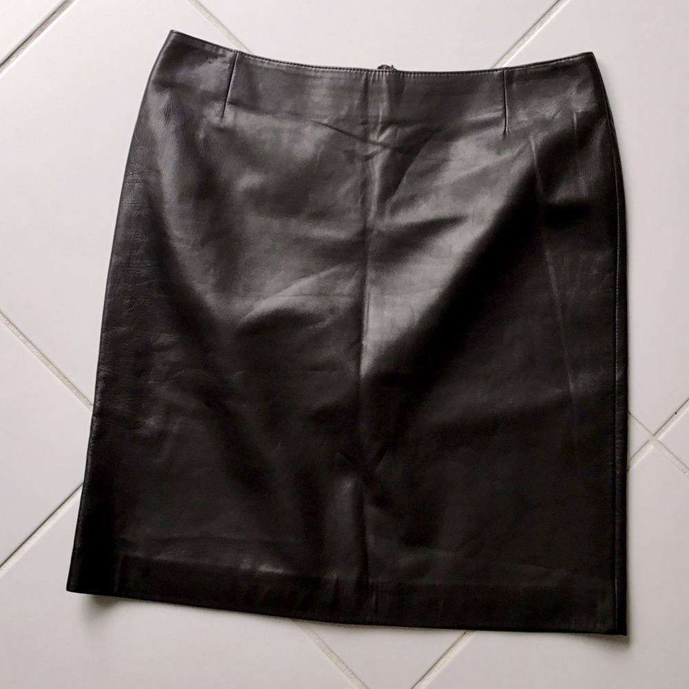 Escada brown leather skirt